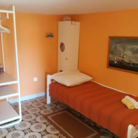 Apartament Nada *