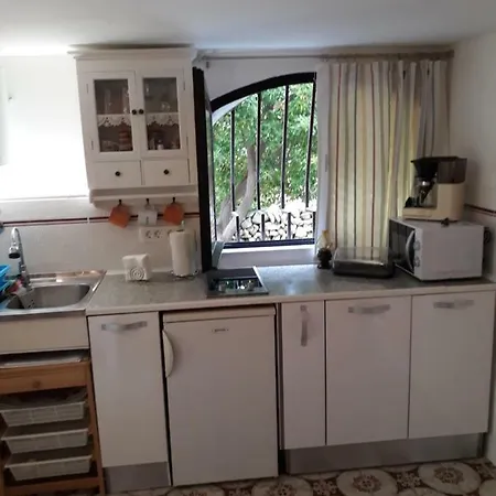 Nada * ヴェリ・ロシニュ